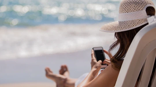 3+1 na nový týždeň: bye roaming, Trump proti Kube a trochu Dylana