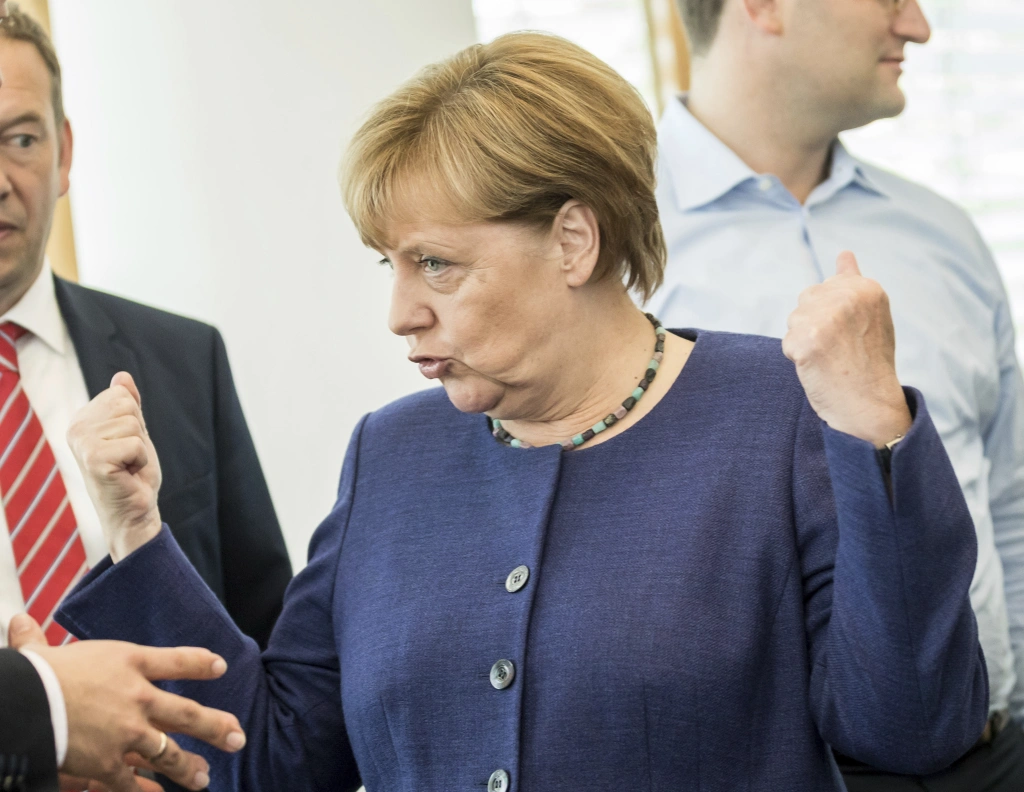 3+1 na nový týždeň: Merkelová debatuje, viac autonómnych áut a výročie Kodaku