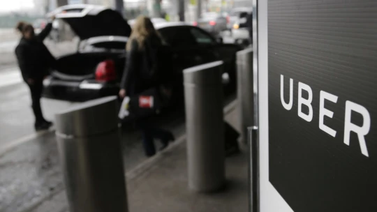 Uber pozastavil expanziu rozvozu jedla v Európe, píšu Financial Times