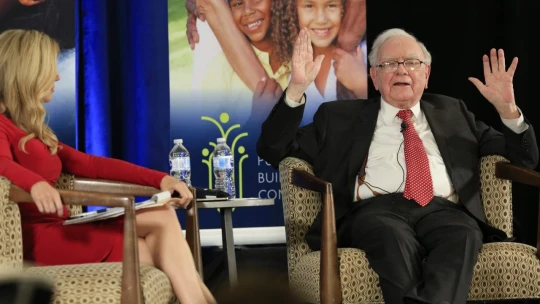 Aj Buffett má pekný záver roka, vyhral miliónovú stávku