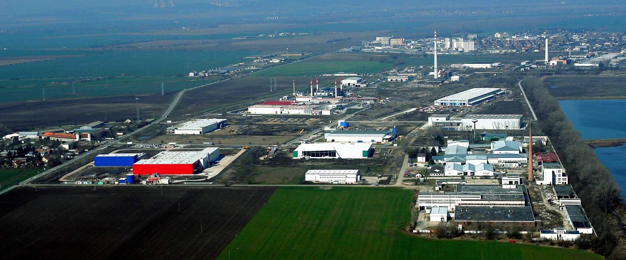 Priemyselná produkcia Slovenska v máji prehĺbila medziročný pokles na štyri percentá