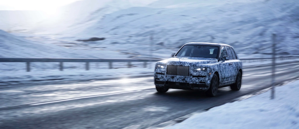 FOTO: Rolls-Royce nazve svoje prvé SUV po najväčšom diamante