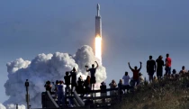 Investície do OpenAI a SpaceX pre každého. Nová éra alebo investičná pasca?