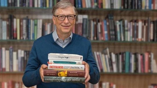 Plážové čítanie pre pokročilých: Bill Gates vybral päť kníh na toto leto