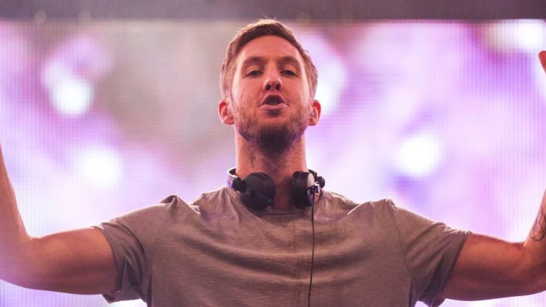 Calvin Harris je najlepšie plateným DJom sveta. Ročne zarába 48 miliónov