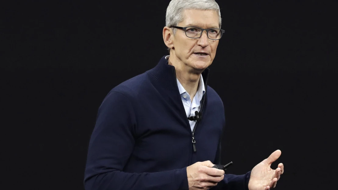 Šéf Apple dostane tento rok o 40 percent nižšie odmeny. Požiadal o to sám