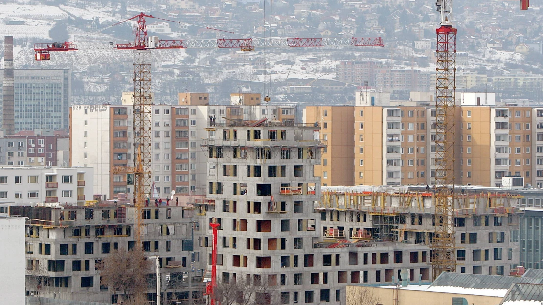Stavebná produkcia v marci poklesla o 9,4 percenta