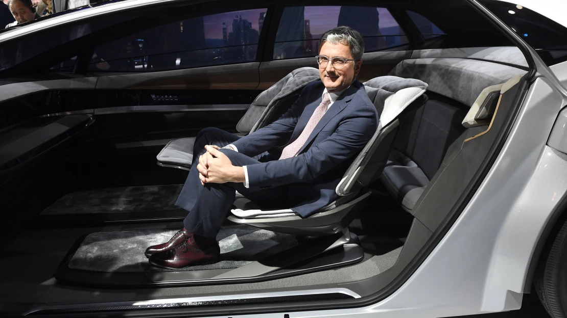Bývalý šéf Audi sa chce priznať k podvodom v emisnej kauze, zaistí si podmienku