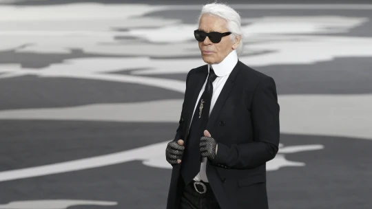 Noc u módnej ikony. V bývalej kancelárii legendárneho Karla Lagerfelda môžete prenocovať