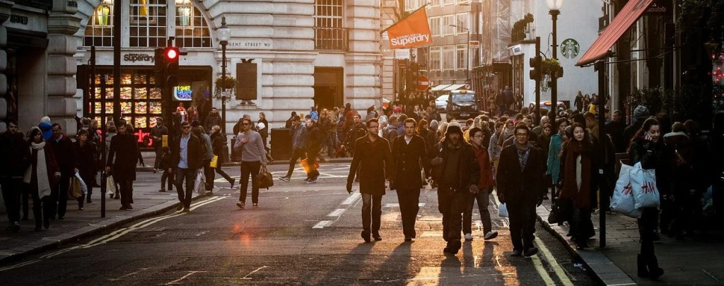 Vyše štvrtina Slovákov v zahraničí plánuje návrat. Top udalosťou 2018 pre nich boli protesty