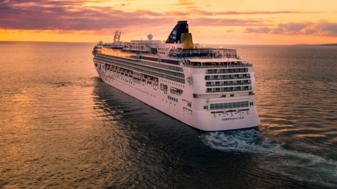 Plasty cez palubu. Carnival Corporation zaplatí 20 miliónov dolárov za znečisťovanie oceánov