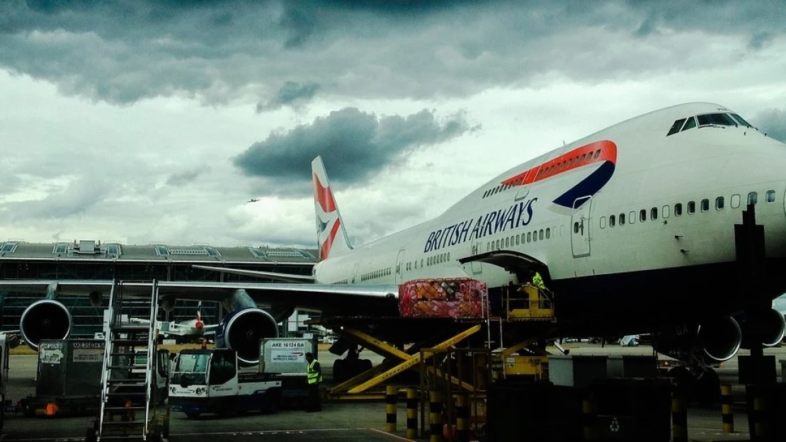 Kríza leteckých spoločností. British Airways hrozí štrajkom, zamestnanci Ryanairu sa obávajú o miesta