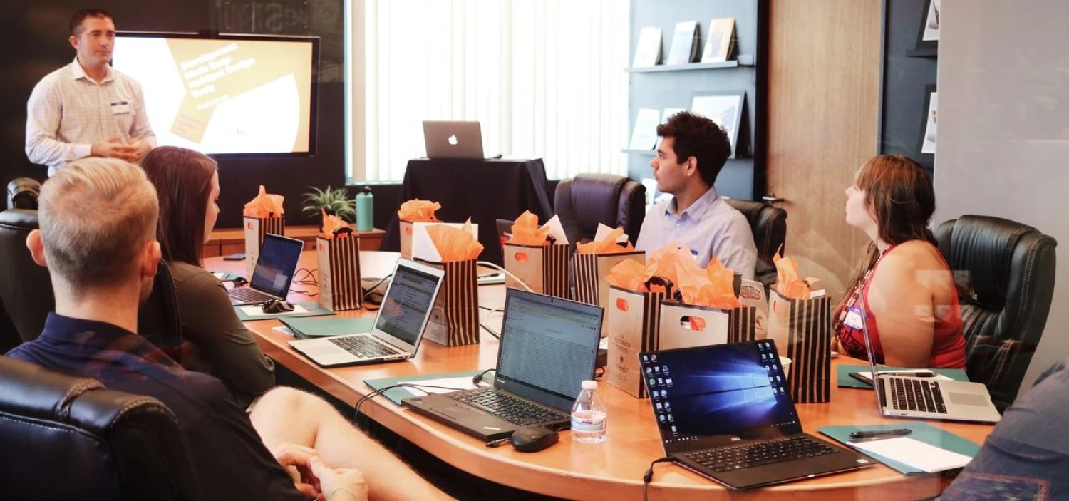 leader, manažér, líder, prezentacia