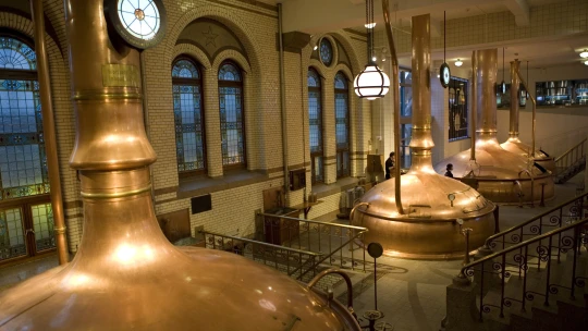 Druhý najväčší pivovar na svete oznámil pokles predaja piva