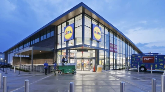 Z neznámeho diskontu až k tržbám cez dve miliardy eur. Ako si Lidl podmanil Slovensko