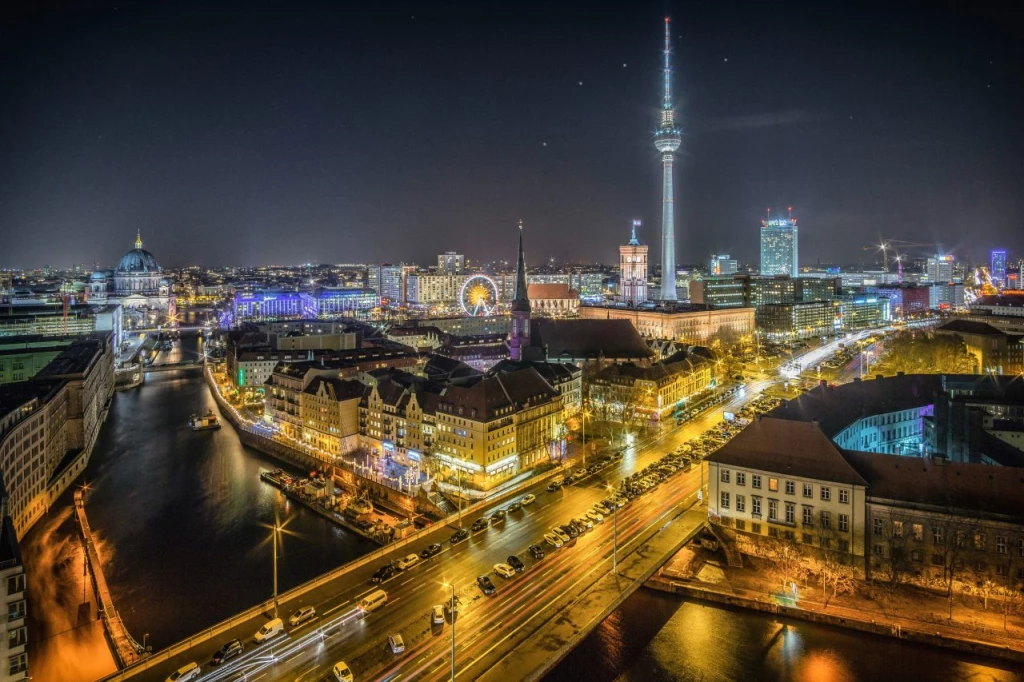 Revolučné nájomné. Berlín schválil obmedzenú výšku, ktorú si môžu majitelia pýtať za svoj byt