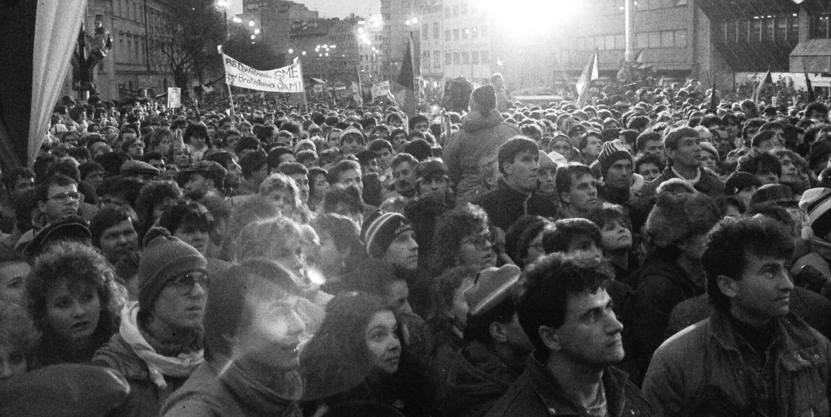 Študentskí lídri z novembra 1989 vyzývajú k voľbám. Chcú tým podporiť demokratické smerovanie krajiny