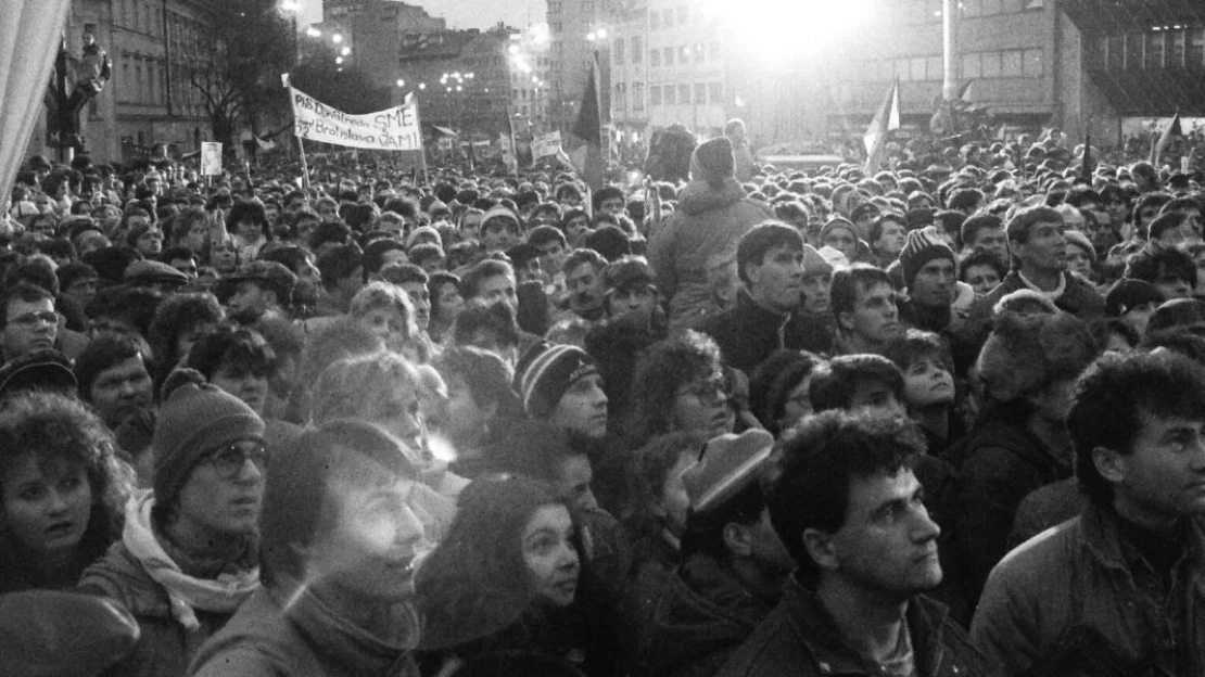 Študentskí lídri z novembra 1989 vyzývajú k voľbám. Chcú tým podporiť demokratické smerovanie krajiny