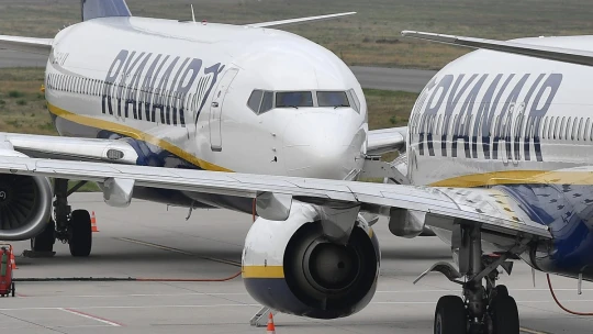 Rúško na palube a použitie toalety len na požiadanie. Ryanair od júla obnoví časť svojich letov