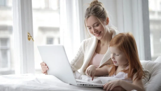 Deti a home office. Ako efektívne zvládnuť prácu aj zabaviť ratolesti?