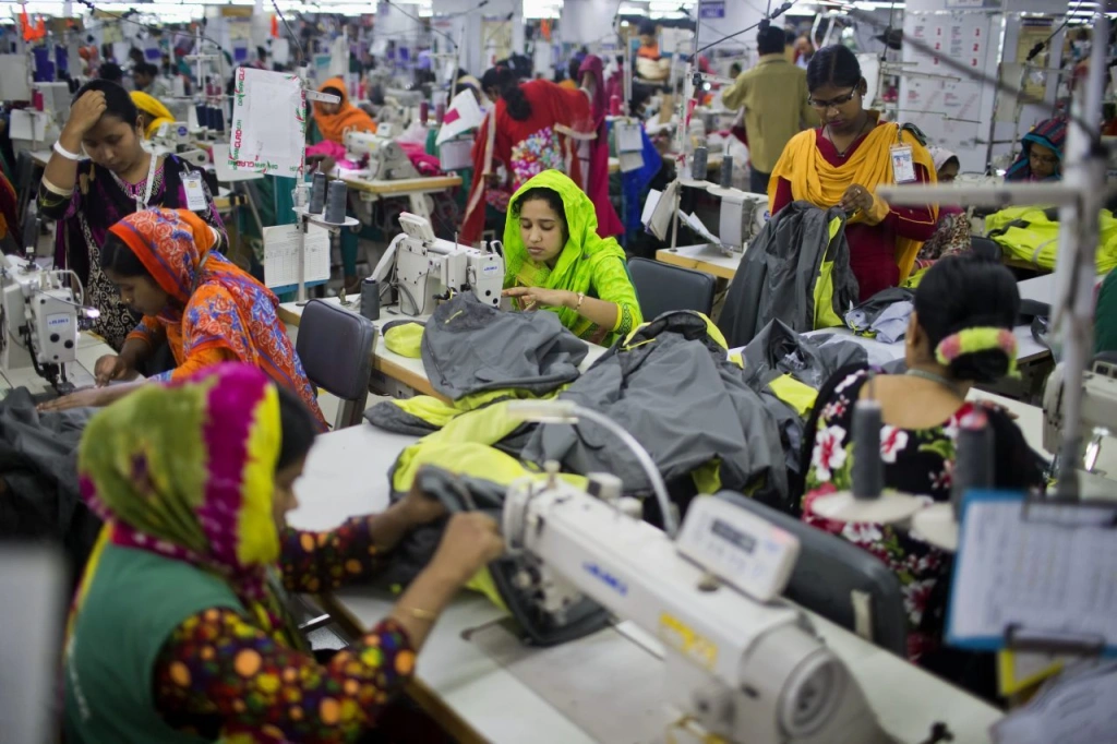 Guess či New Look neplatia za zákazky. Ako ochrániť zamestnancov v najchudobnejších častiach sveta?