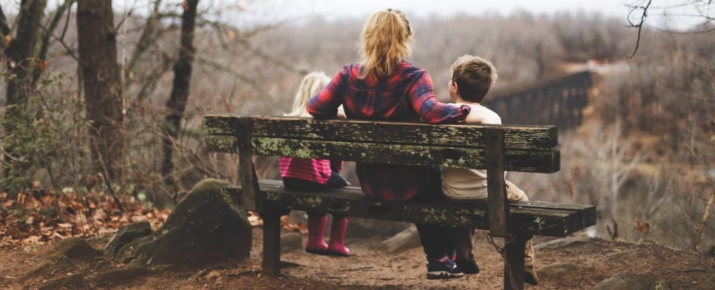 Prečo sa často obviňujeme, aj keď na to nie je dôvod? Psychologička radí obzrieť sa za detstvom