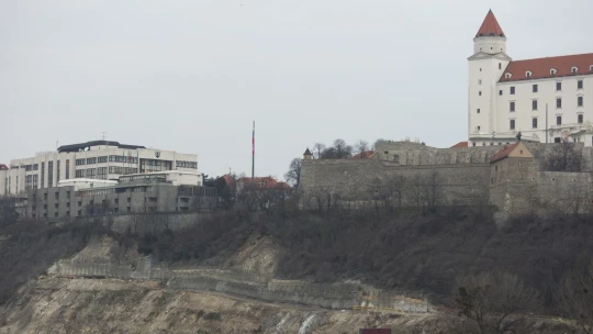 Parlament schválil systém limitov rozpočtu, počítať ich má rozpočtová rada