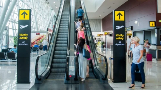 Výpadok IT systémov sa dotkol aj bratislavského letiska. Týka sa letov Ryanairu