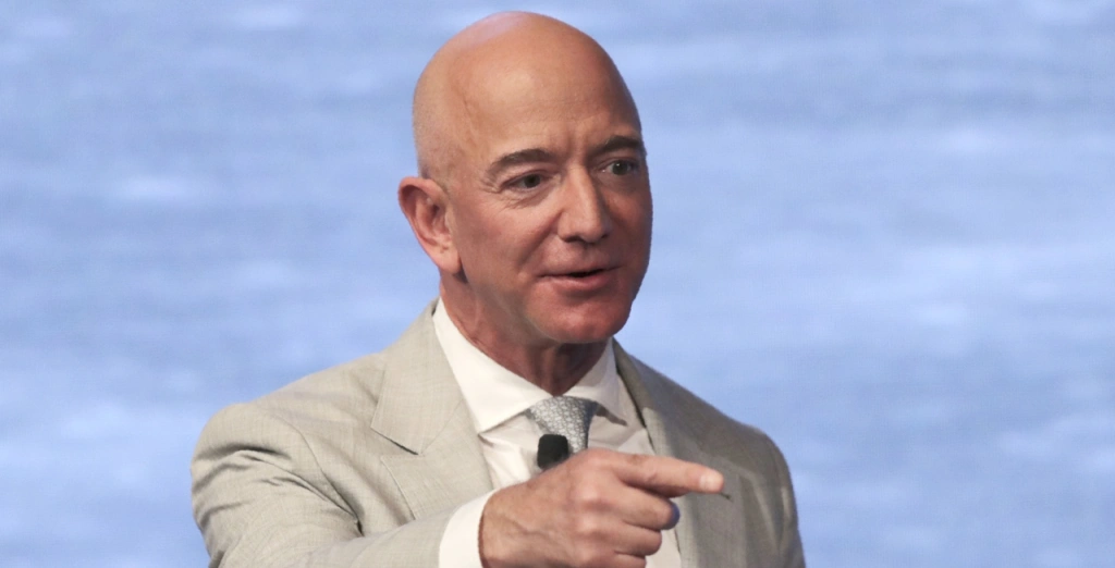 Jeff Bezos prišiel za pár dní o 8 miliárd dolárov. Prečo to nie je žiadny problém?