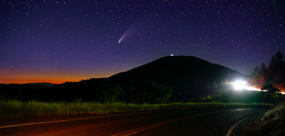 Kométa Neowise je práve najbližšie k Zemi. Pozrite si tipy, ako ju môžete dnes v noci pozorovať