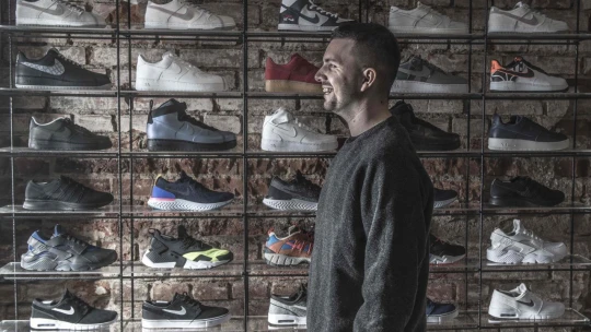 Teniskové kráľovstvo sa rozrastie. Footshop kupuje konkurenta Queens