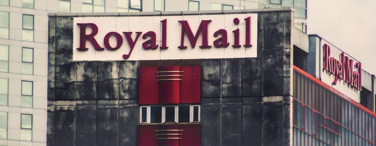 Křetínský a Tkáč sa stali najsilnejšími akcionármi Royal Mailu. Čo zamýšľajú s kráľovskou poštou?