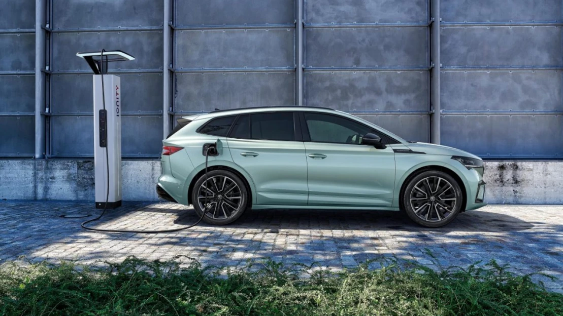 Predaj elektromobilov vzrástol v januári o takmer 70 percent. Automobilky predstavia novú ponuku
