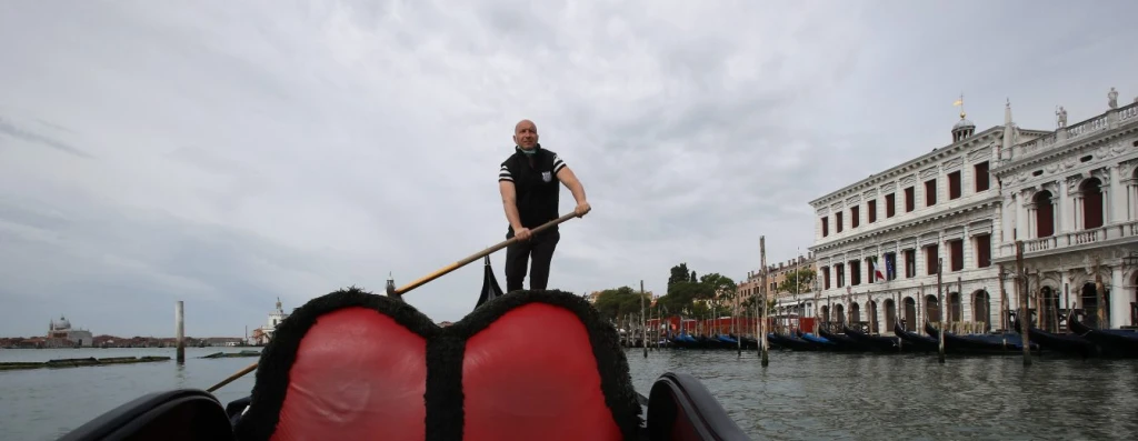 Prázdne námestia a žiadne tržby. Ktoré krajiny majú za sebou najhoršiu turistickú sezónu?