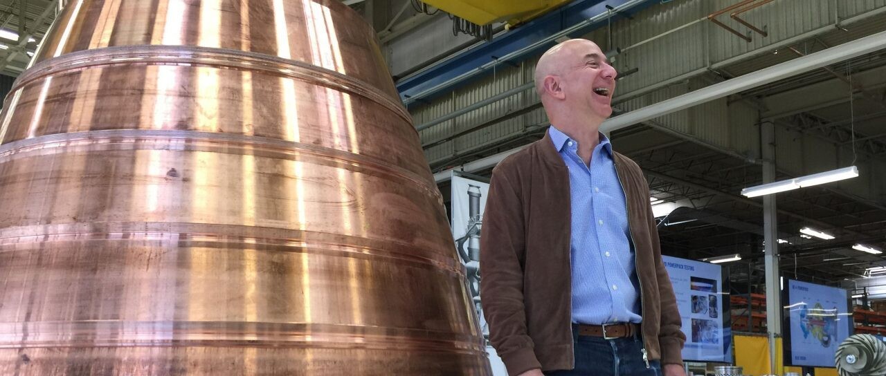 Prvý letí majiteľ. Jeff Bezos sa chystá do vesmíru na palube vlastnej rakety New Shepard