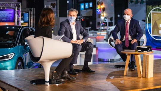 Čísla sú dobré, naše prognózy sa zlepšili, tvrdili bankári na podujatí CEO fórum