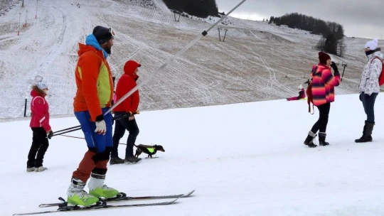 Nemocnice kolabujú, vláda šliape na brzdu: Tieto obmedzenia nás čakajú od 1. januára