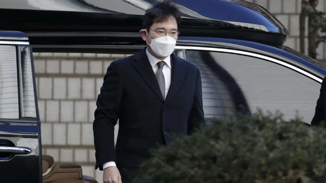 Späť za mreže. Dedič Samsungu ide pre korupciu na dva a pol roka do väzenia 