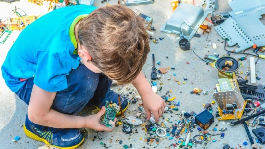 Rada číslo 11: Už ich nepotrebujem. Preto dám textilu, elektronike či nábytku druhú šancu