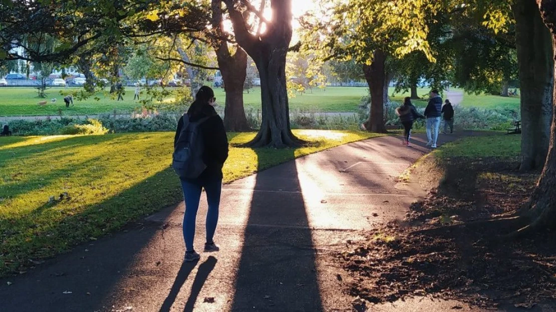 Rada číslo 6: Budem chodiť viac peši. Zlepším tak svoj zdravotný, psychický i finančný stav