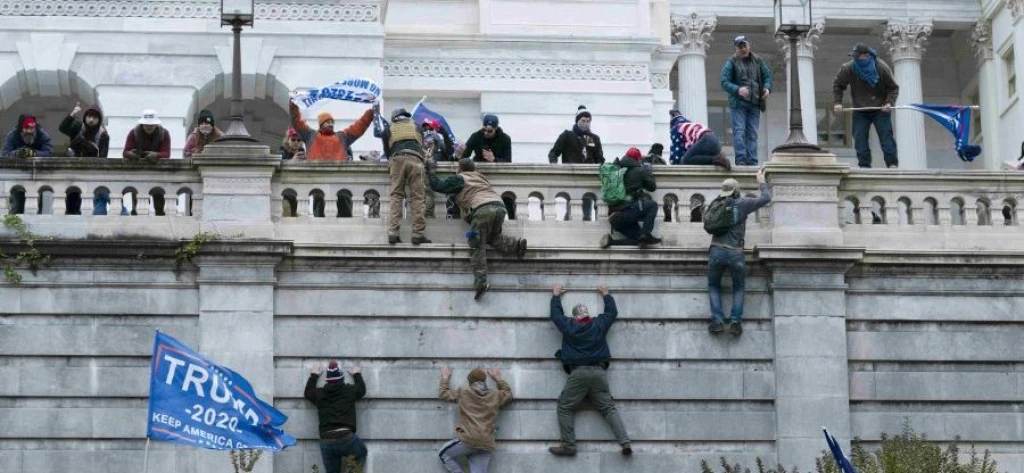 Kongres Trumpa nepodržal. Dosluhujúci prezident: 20. januára bude riadne odovzdaná moc