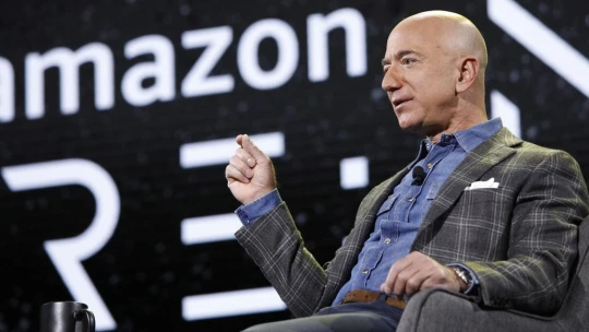 Zakladateľ Amazonu opúšťa kreslo CEO. Aké dedičstvo po sebe zanecháva Jeff Bezos?