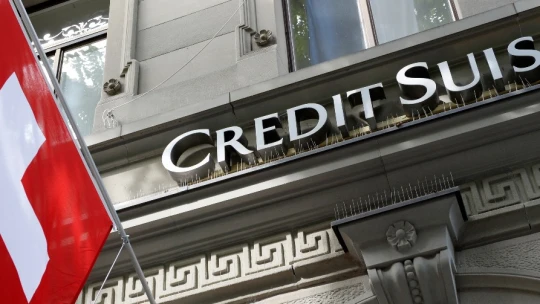 Koniec obáv? UBS za problémovú banku Credit Suisse ponúka miliardu dolárov