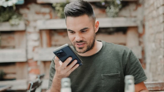 Bez vyhrotených emócií. Naučte sa správne komunikovať na sociálnych sieťach