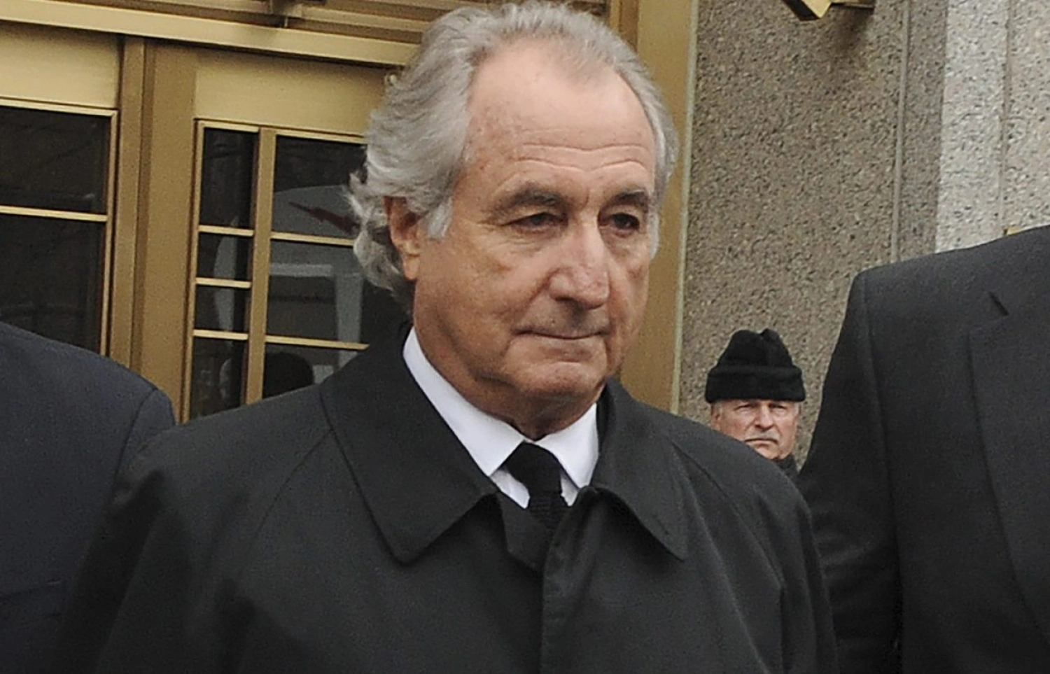 Zomrel najväčší podvodník v histórii USA Bernie Madoff. Spreneveril asi 65 mld. dolárov