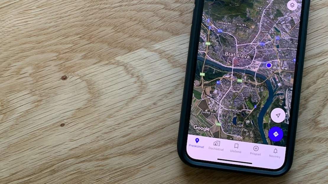 Nastal čas vymazať z iPhonu mapy od Googlu? Vysvetlíme, čo sa okolo nich deje