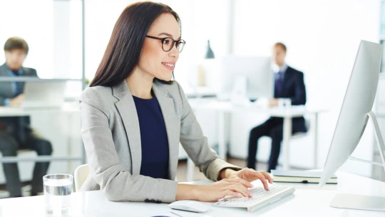 Túžite po lepšej kariére? Najprv sa zbavte týchto 8 vecí, ktoré vás brzdia