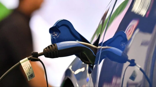 Elektromobily sú už tu, aj keď ich u nás ešte stále veľa nevidíme. Ste pripravení?
