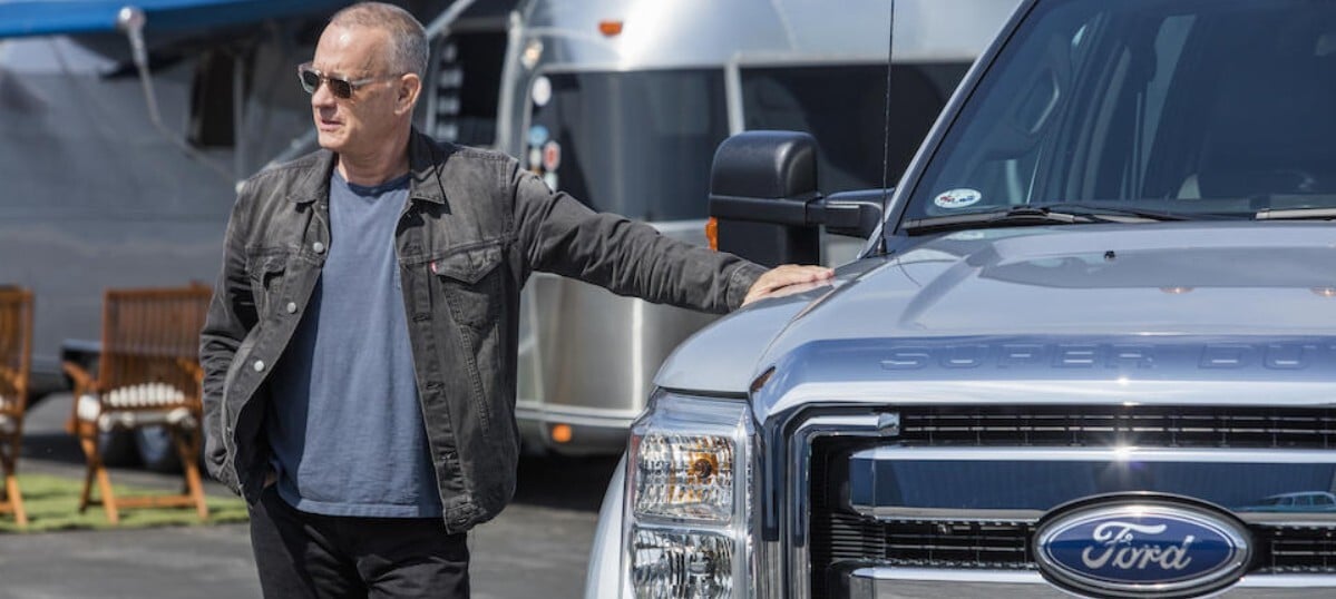 Tom Hanks rozpredáva garáž: Brali by ste Land Cruiser z roku 1980 či filmovací karavan?