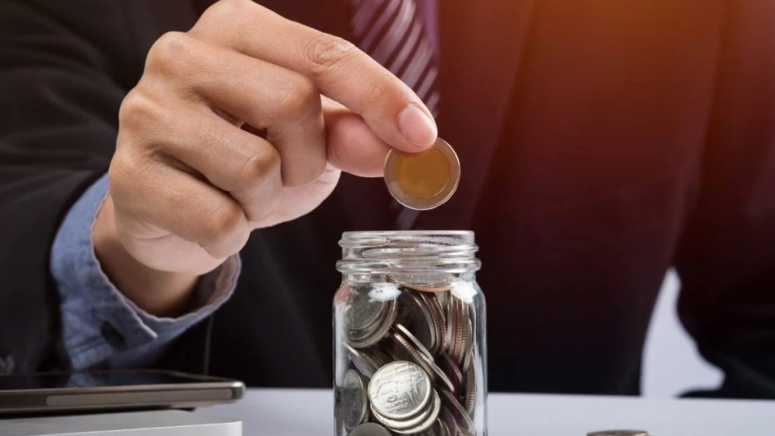 Cesta za finančnou istotou: Viete, akú sumu by ste si mali mesačne ušetriť?